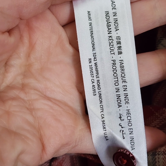 Ariat Men's Casual Red and White Plaid Shirt - Picture 5 of 5